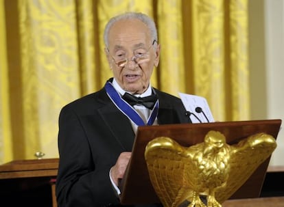 Simon Peres recibe la Medalla de la Libertad de Estados Unidos