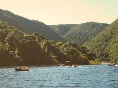 Crucero fluvial por el río Keurbooms, en Plettenberg Bay (Sudáfrica).