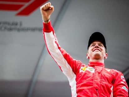 Vettel celebra la victoria en Spa. 