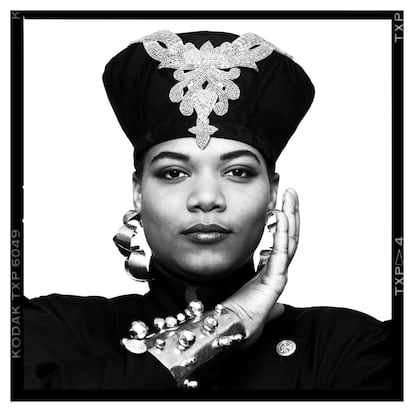 Imagen de Queen Latifah, fotografiada por Jesse Frohman en 1990