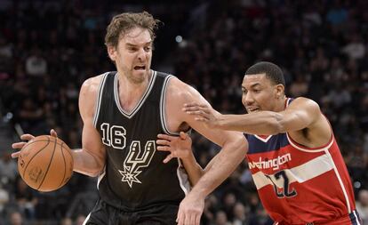 Pau Gasol, ante Porter.