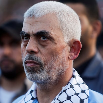 FILE PHOTO: Hamas leader Yahya Sinwar looks on as Palestinian Hamas supporters take part in an anti-Israel rally over tension in Jerusalem's Al-Aqsa mosque, in Gaza City October 1, 2022. REUTERS/Mohammed Salem/File Photo