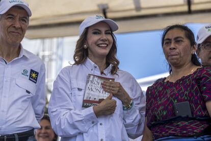 La candidata presidencial conservadora Zury Ríos Sosa durante un acto de campaña el 17 de junio de 2023 en San Miguel Dueñas.