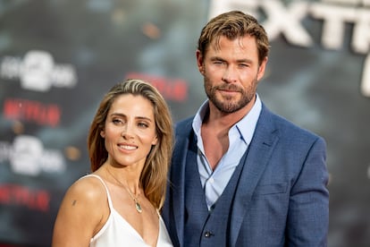 Chris Hemsworth y Elsa Pataky en la premiere de 'Tyler Rake 2', el 9 de junio de 2023 en Berlín.