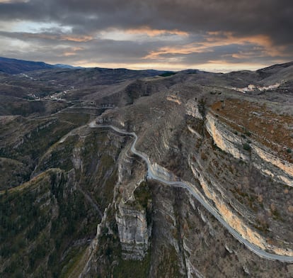 Vista aérea del cañón del río Leza, en Soto de Cameros (La Rioja). 