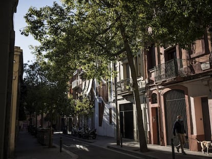 El carrer Finlànida, al districte Sants-Montjuïc.
 