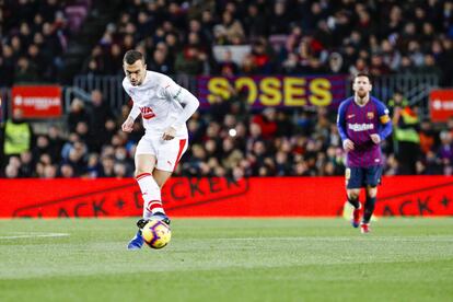 Joan Jordan, jugador del Eibar, en posesión del balón.