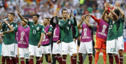 El equipo mexicano, tras el partido con Alemania. 
