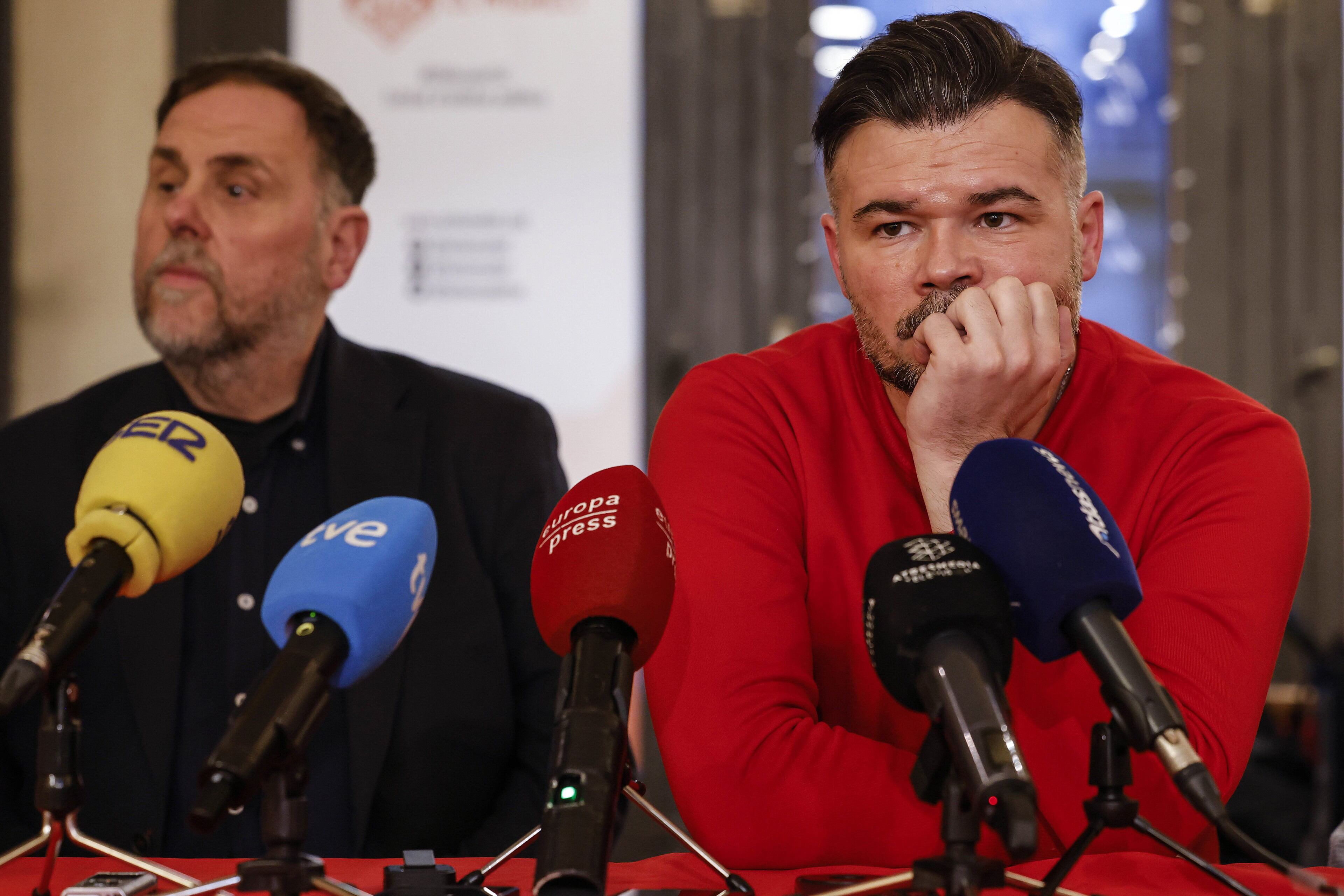 Rufián chiede alle cúpulas di sinistra del PSOE di formare una confluenza in Spagna