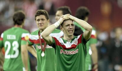 Muniain llora desconsolado tras perder la final.