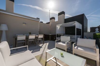 Terraza de un apartamento en la localidad madrile&ntilde;a de Pozuelo. 