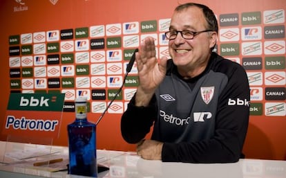 Marcelo Bielsa, durante su rueda de prensa.