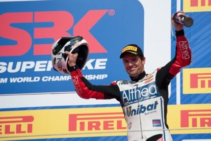 Carlos Checa, campeón del mundo de Superbikes.