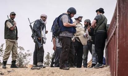 El periodista Steven Sotloff, secuestrado por el Estado Islámico, en Libia en 2011. Los terroristas amenazan con ejecutarlo.