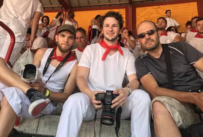 Henry Hahn (c) at his first Sanfermines.