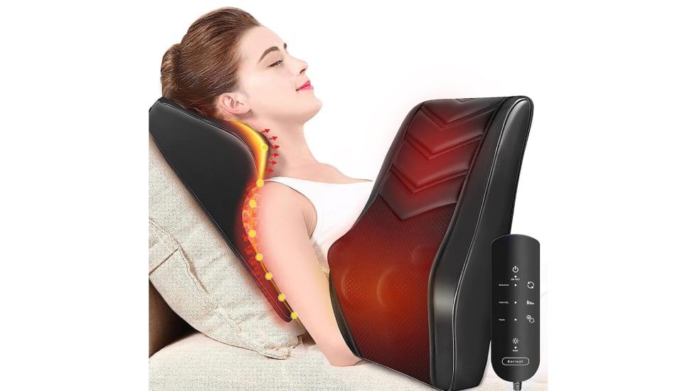 Masajeador de cuello con forma de almohada.