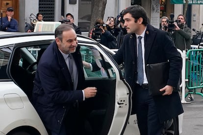 El exministro José Luis Ábalos, este jueves a su llegada al Tribunal Supremo. 