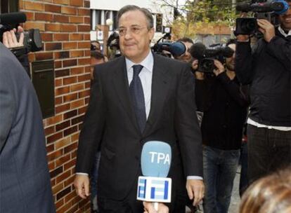 Florentino Pérez, a su llegada a la asamblea extraordinaria de la Liga de Fútbol Profesional.