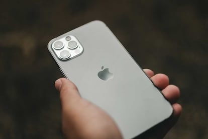 Trasera de un iPhone