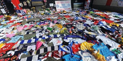 Homenaje a Muamba en el estadio del Bolton.