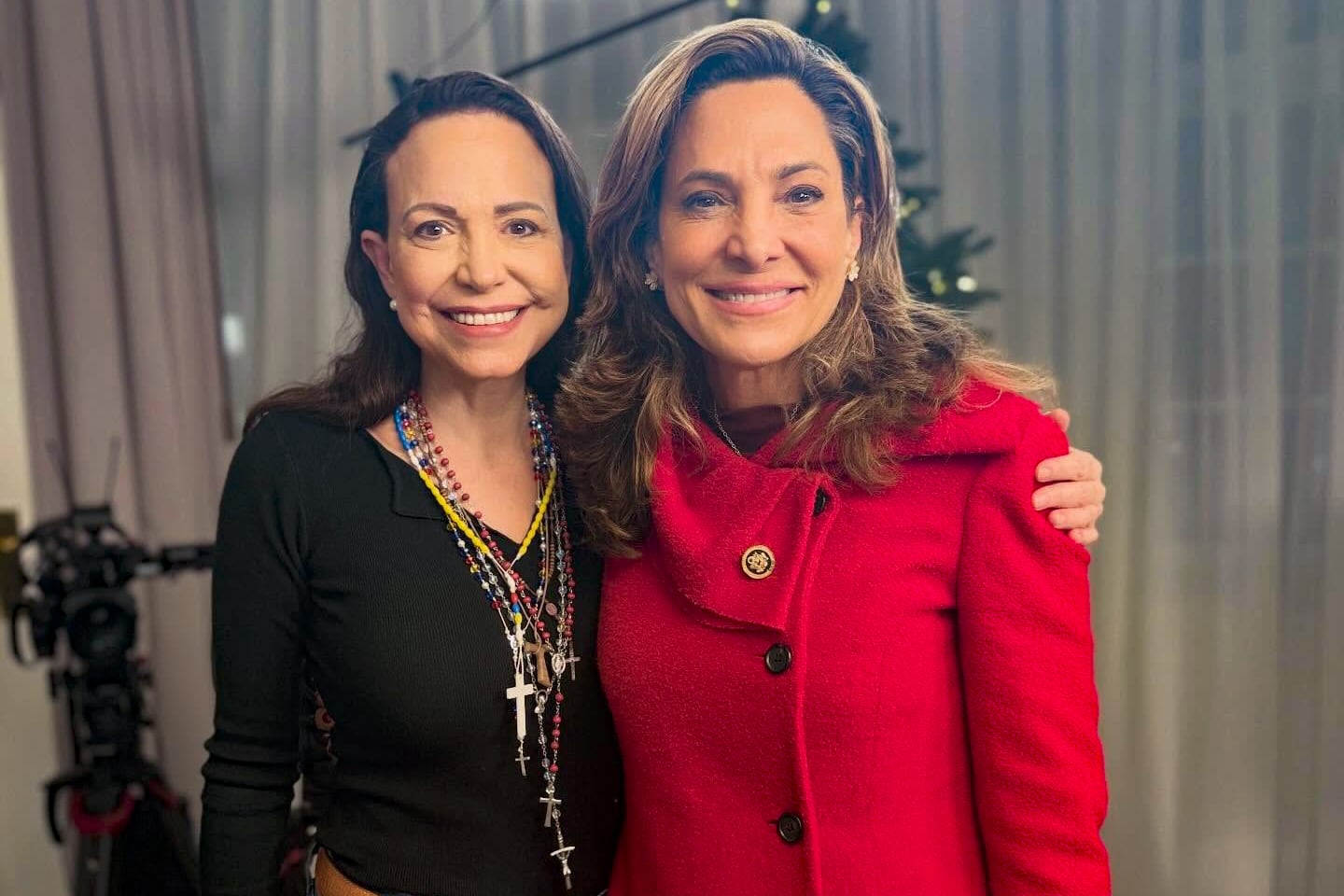 Maria Corina Machado enters the U.S. midterms with her support to the Republican Maria Elvira Salazar, enmity with Trump