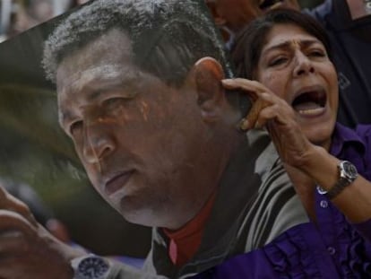 Seguidores de Chávez protestan contra Capriles.