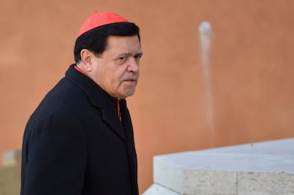 El cardenal mexicano Norberto Rivera en 2013 en Roma en el c&oacute;nclave papal.