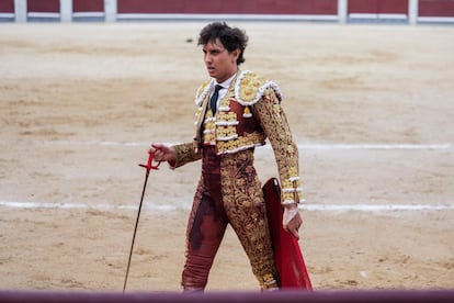 Roca Rey, el pasado domingo, en la plaza de Las Ventas.