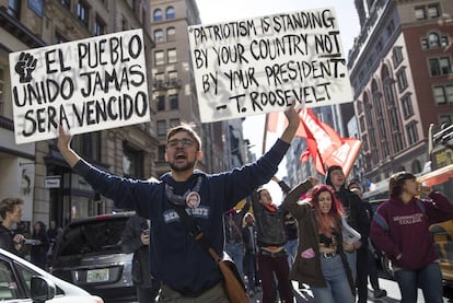 Manifestantes durante una protesta contra la elección del presidente electo Donald Trump en Nueva York.