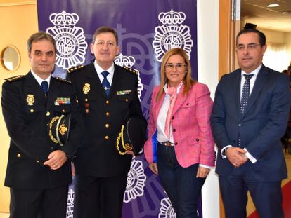 Tocornal, segundo por la izquierda, el día de su presentación oficial en 2018 en el Ayuntamiento de Fuengirola. Foto obtenida de la página web del Consistorio malagueño.