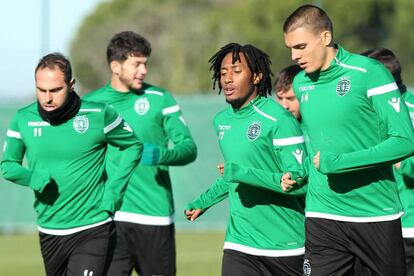 Entrenamiento del Sporting antes de enfrentarse al Barcelona