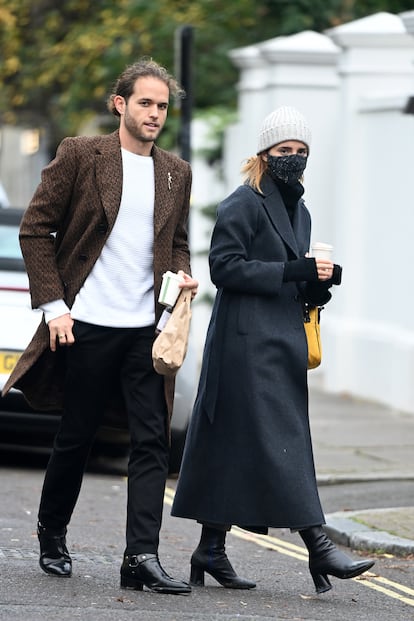 Emma Watson y Leo Robinton en Los Ángeles, en noviembre de 2020.