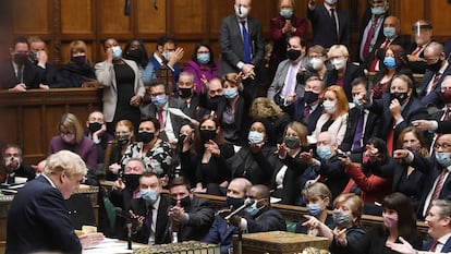 Boris Johnson, durante sus explicaciones en el Parlamento británico. 