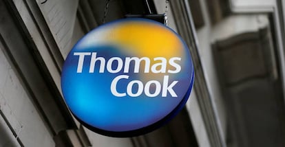 Letrero de Thomas Cook en Londres.