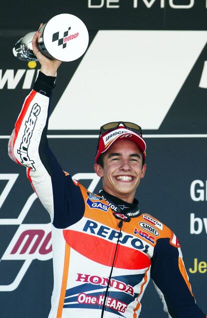 Marc Márquez en el podio tras ganar la carrera