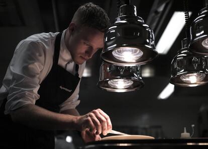 El chef Andreas Rieger, del restaurante einsunternull, en Berlín.