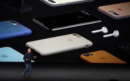 Phil Schiller, vicepresidente de Apple, durante la presentación del iPhone 7.