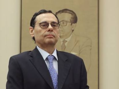 Jaime Caruana, exgobernador del Banco de Espa&ntilde;a, en el Congreso en julio, EN 