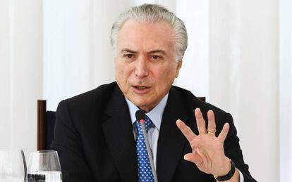 Temer durante caf&eacute; com jornalistas.
 