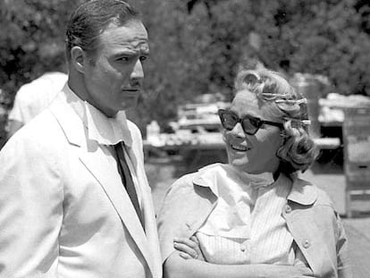 Jocelyn y Marlon Brando, en una imagen de 1962.