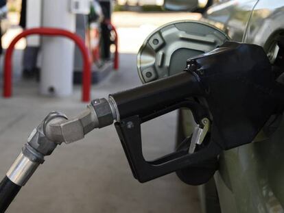 ¿Dónde se vende el combustible más caro y más barato de España?