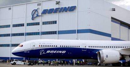 Un Boeing 787-10 Dreamliner em ña fábrica de Carolina del Sur