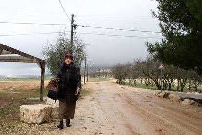Vardit Rosenblum es abogada ultraortodoxa y vive en Beitar Illit, un asentamiento cercano a la ciudad palestina de Belén. Tiene 42 años y siente que la tierra donde vive le pertenece porque así lo dispuso Dios