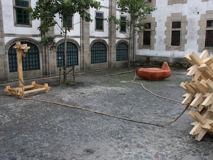 <i>Which light kills you</i> (2010), de Mircea Cantor.