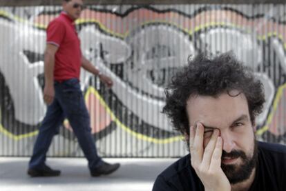 El director Nacho Vigalondo, ayer en la madrileña calle de Preciados.