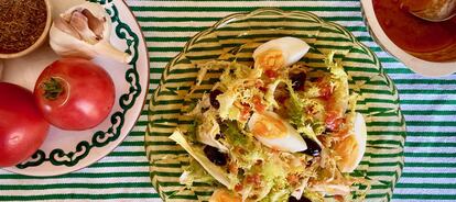 La ensalada a la almoraima, su aliño y sus ingredientes