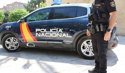 Imagen de archivo de un agente de la Policía Nacional.