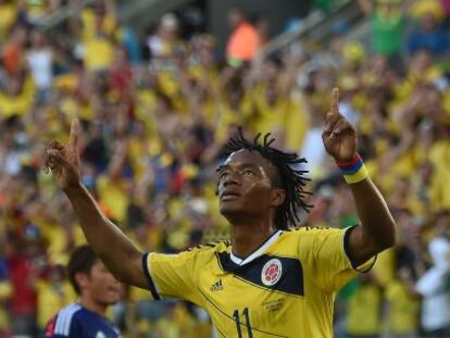 Cuadrado celebra un gol ante Jap&oacute;n en el Mundial.