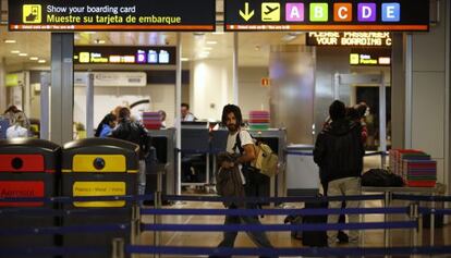 Una imagen de la zona de embarque del aeropuerto de Barajas de Madrid 