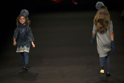 Nenes amb roba de Cóndor al 080 Barcelona Fashion.